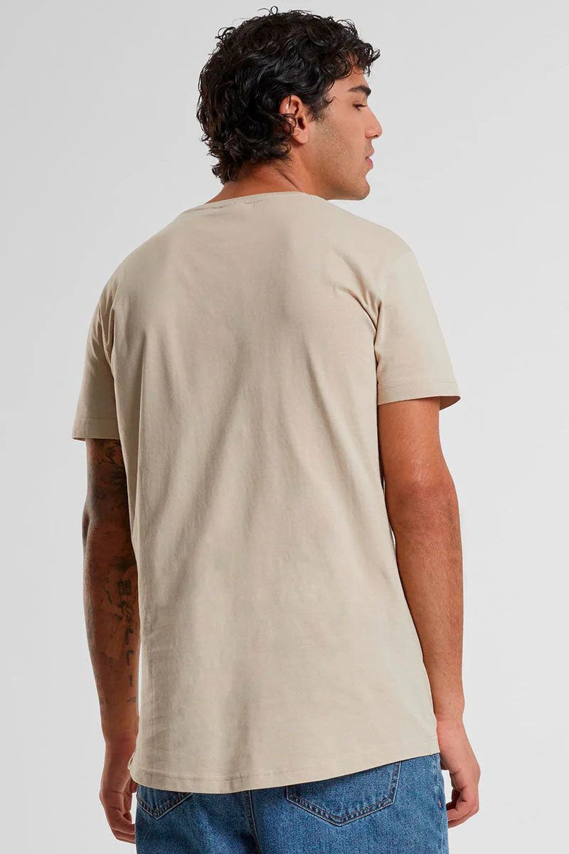 URBAN CLASSICS Shaped Long Tee Sand - Image 5