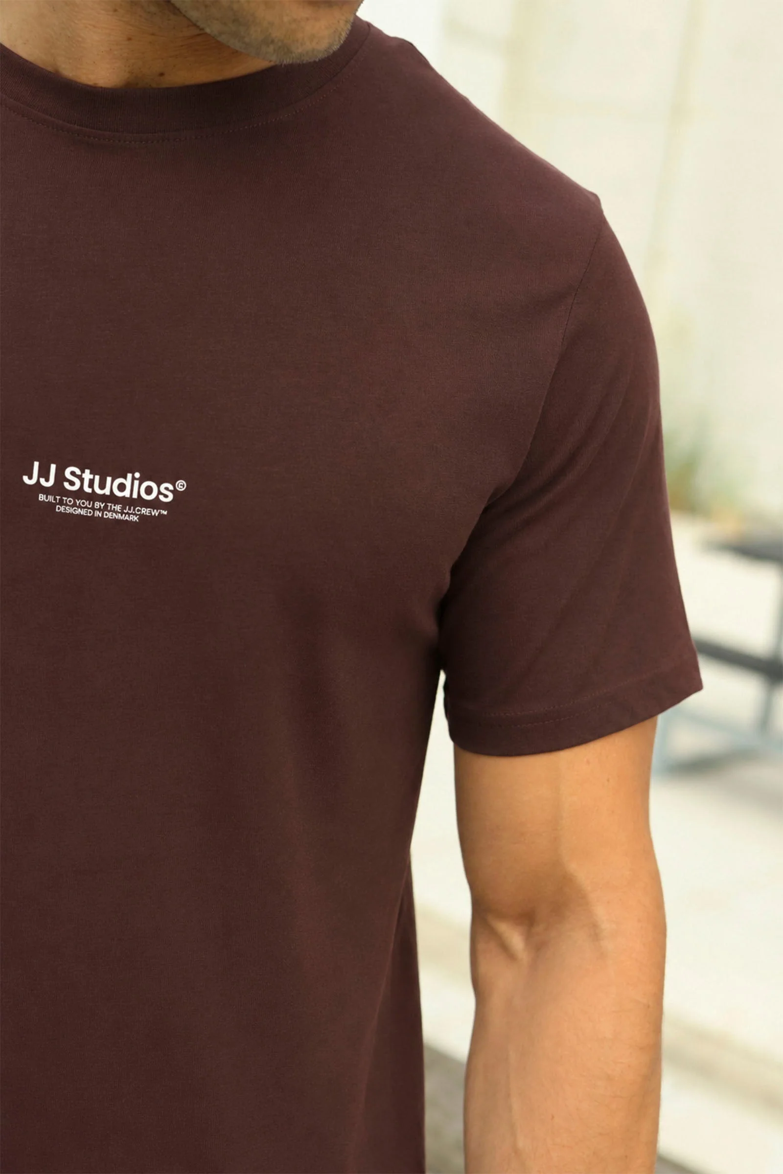 Jack & Jones Soho Tee SS Crew Neck Bitter Chocolate - Image 3