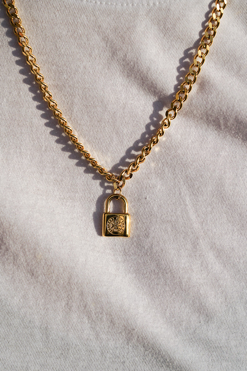 Northern Legacy NL Vegvisir Locker Pendant Gold - Image 4
