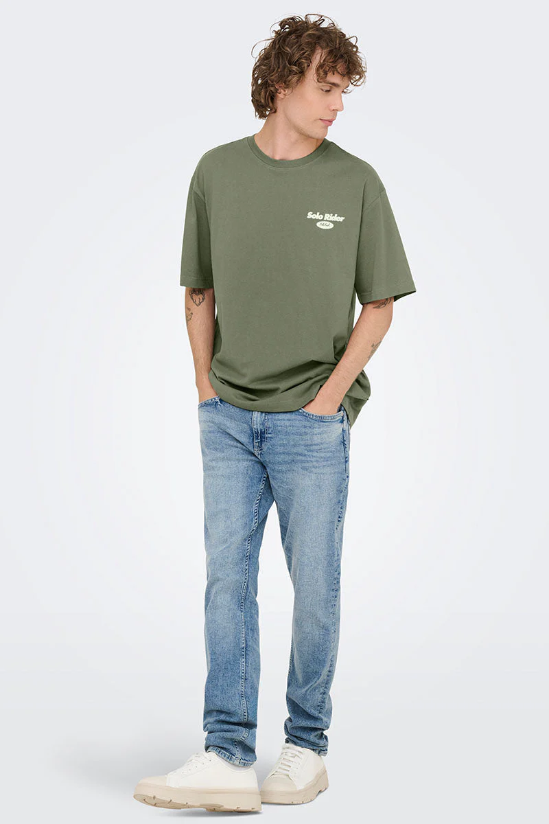 ONLY & SONS Nathan Backprint Relaxed Fit Tee Agave Green Slow - Image 3