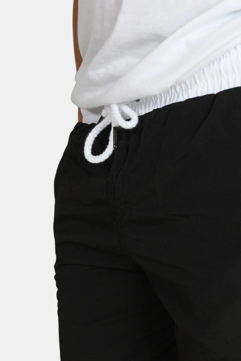 Urban Classics Retro Badbyxor Black/White - Image 3