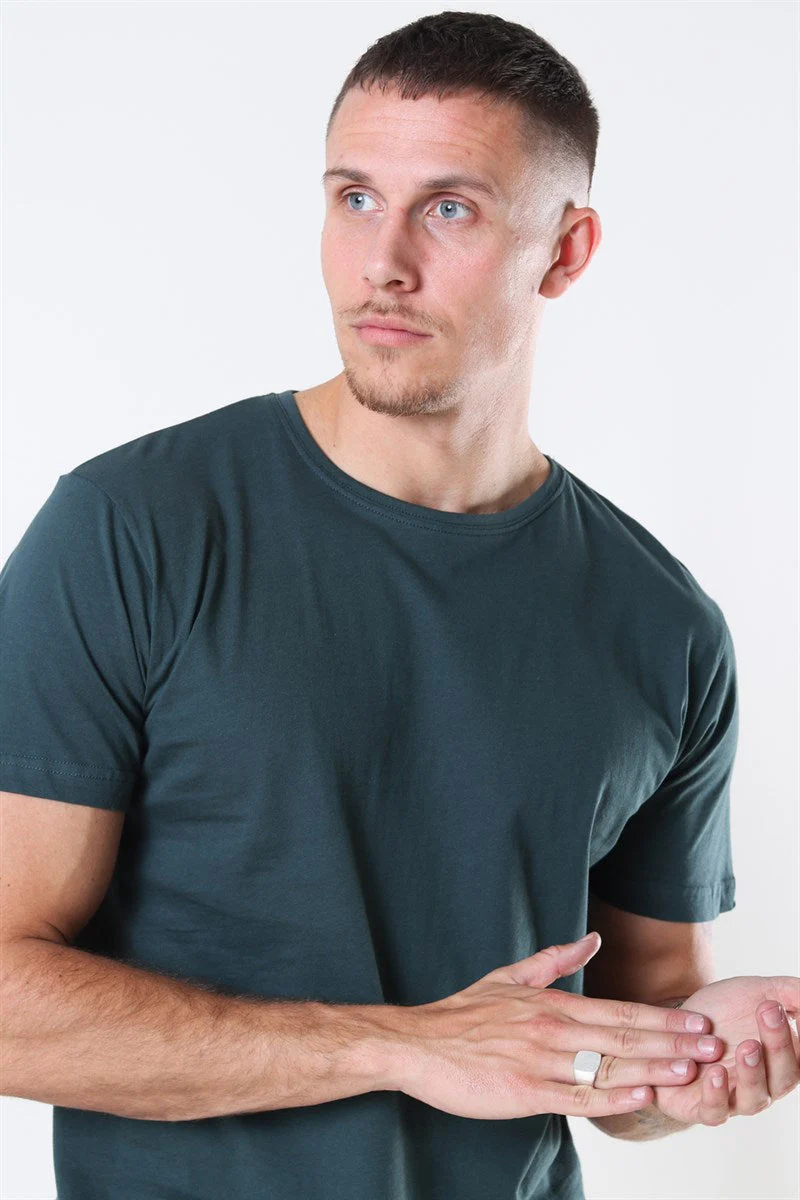 URBAN CLASSICS Shaped Long Tee Bottle Green - Image 2