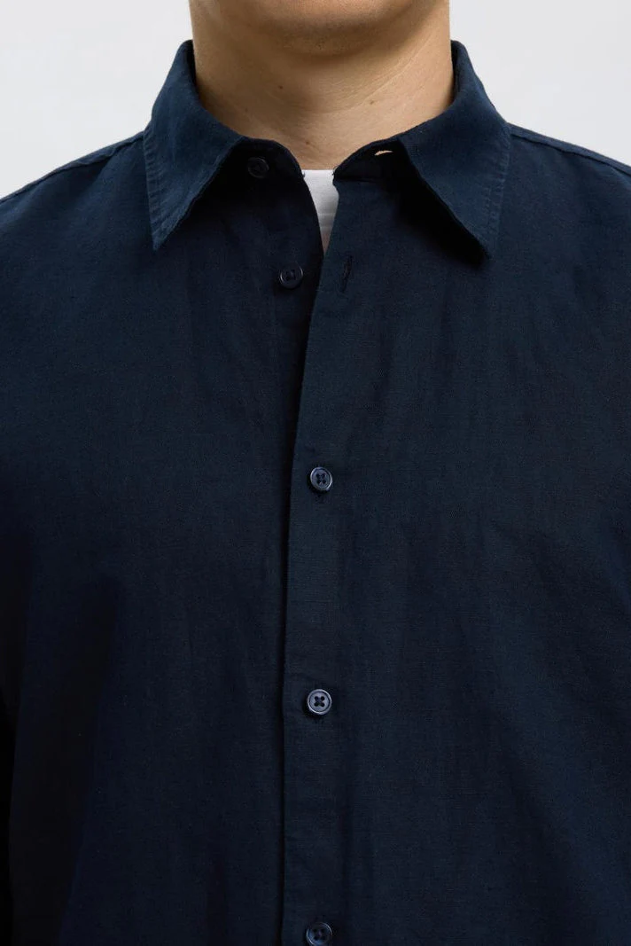 Selected Regular Claus Clay Linenblend LS Shirt Sky Captain - Image 4