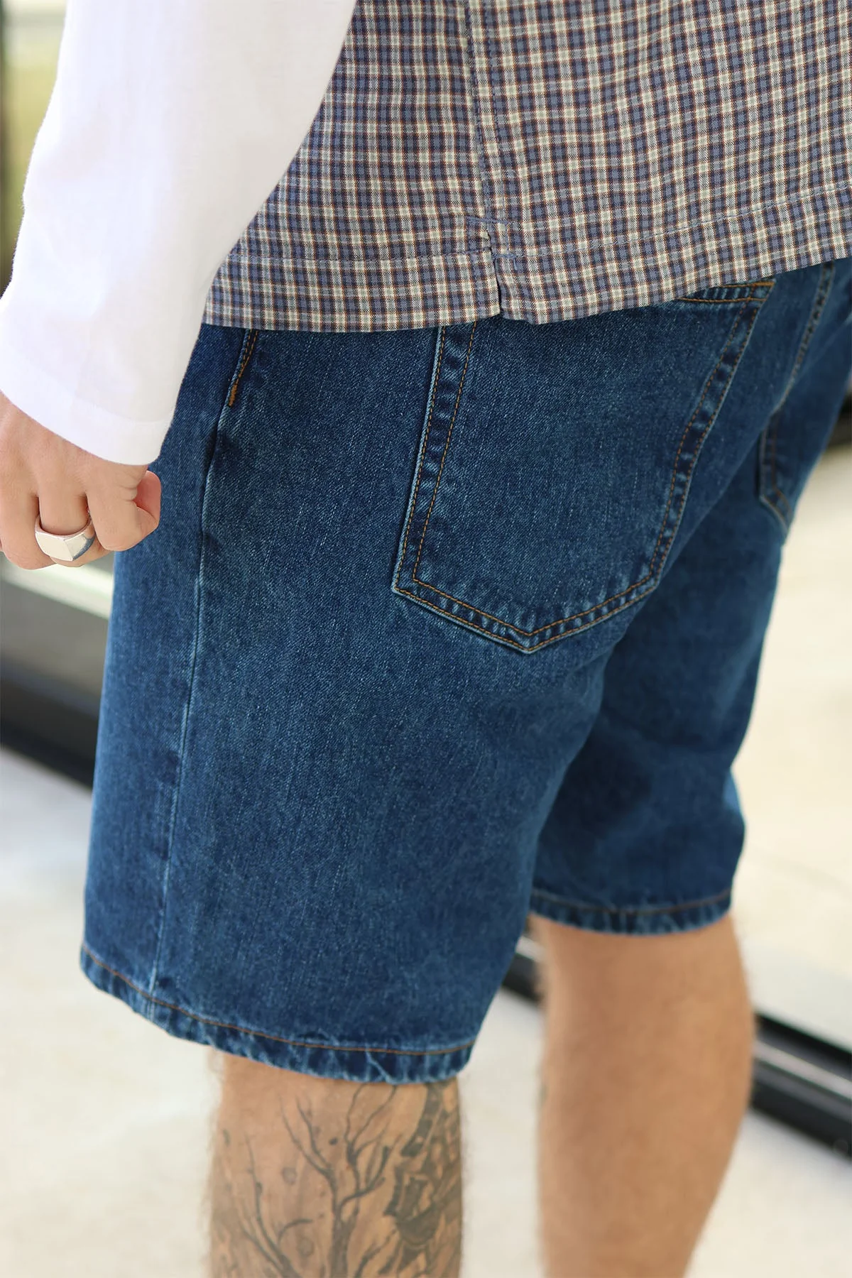 Solid Dryan Middle Blue Denim Shorts - Image 4