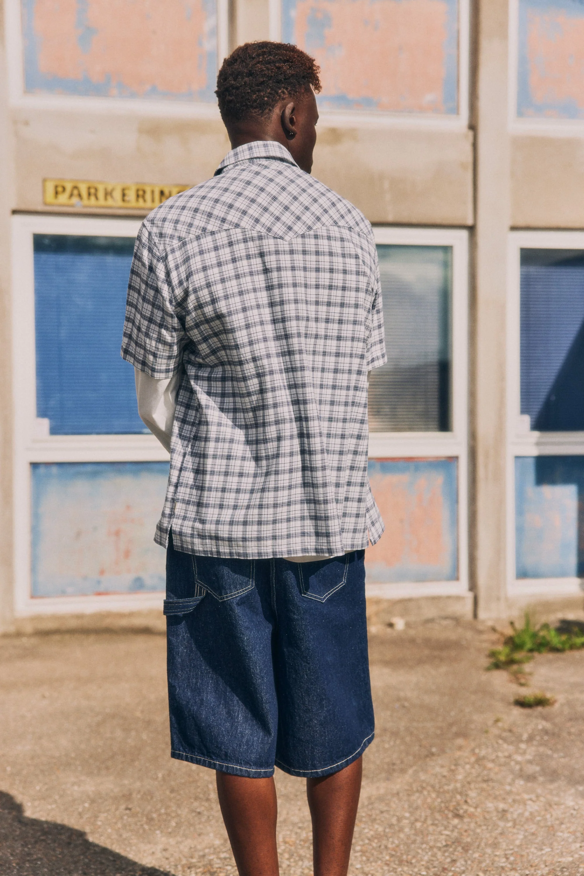 Solid Mason Carpenter Denimraw Shorts - Image 3